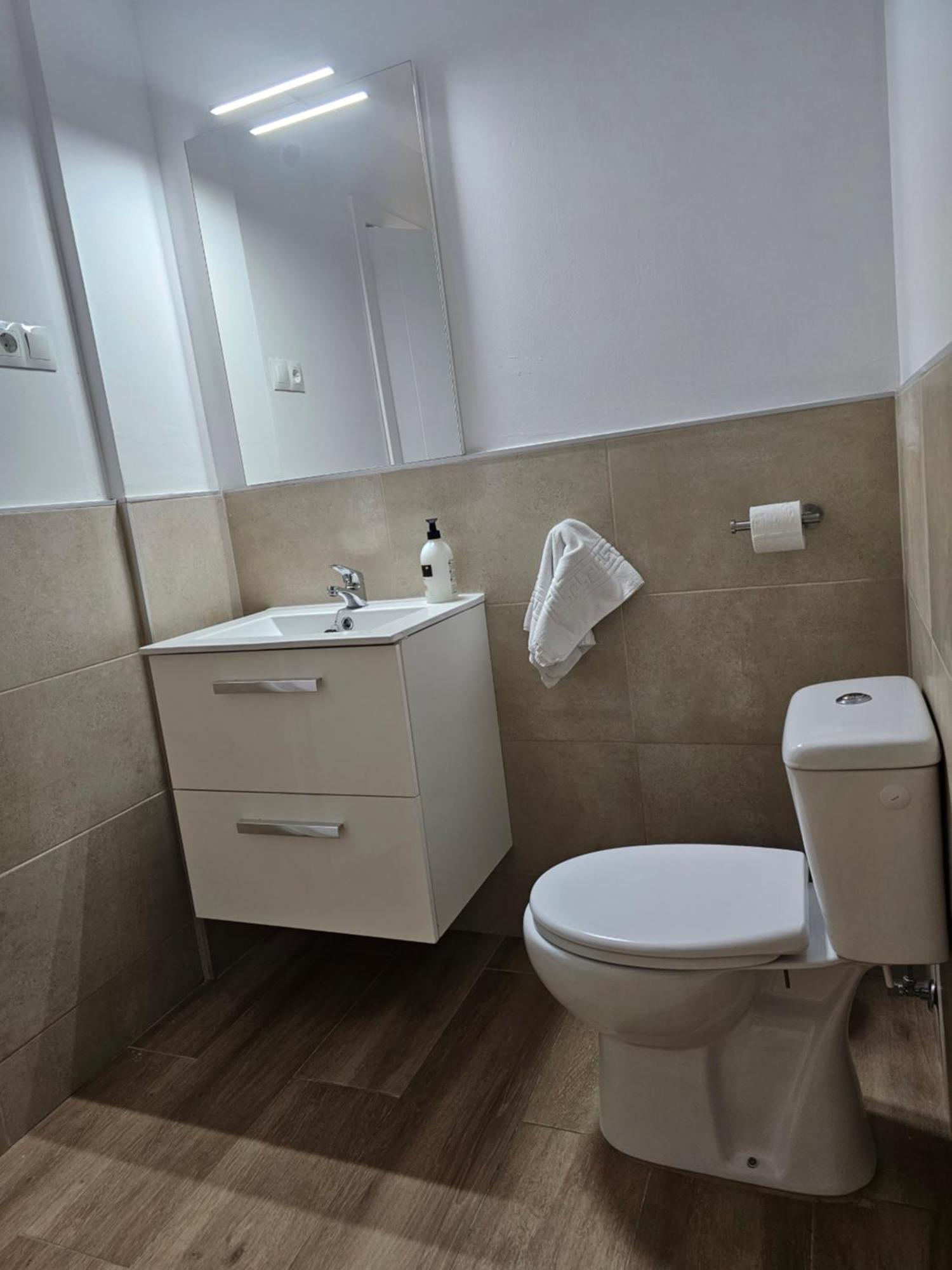 Planeta Cadiz Apartaments מראה חיצוני תמונה